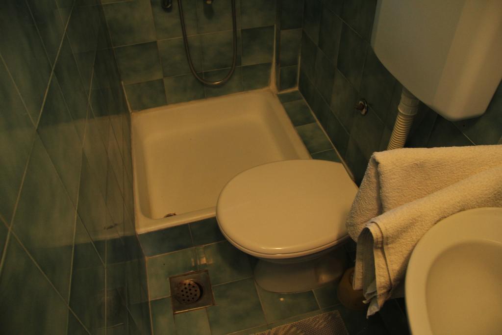Novalja Guesthouse Economy Rooms Luaran gambar
